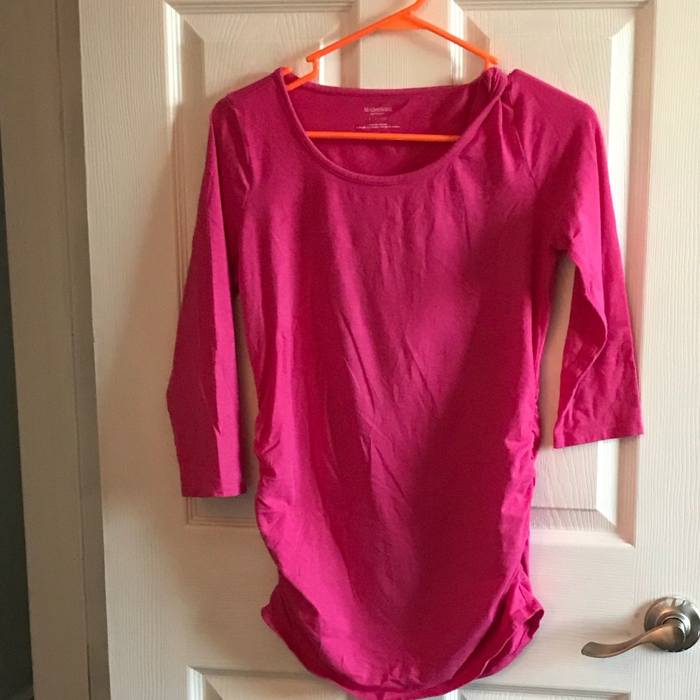 Maternity scoop neck